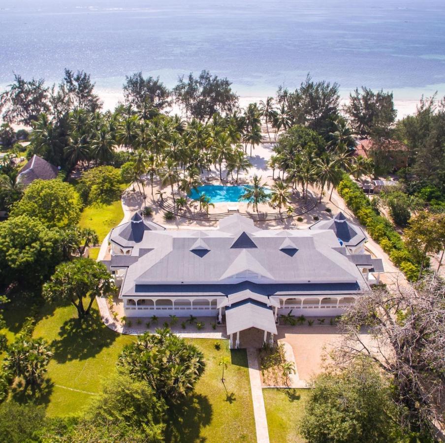 Zumzum Beach House Bed & Breakfast Kinondo Luaran gambar